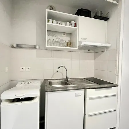 Spacieux Avec Piscine, Parking Et Animaux Admis A 250m De La - Fr-1-338-379 아파트 *