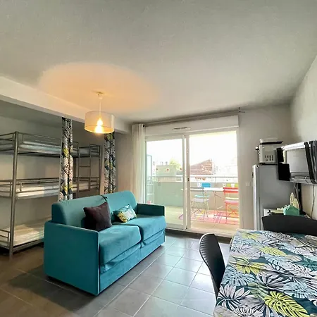 Spacieux Avec Piscine, Parking Et Animaux Admis A 250m De La - Fr-1-338-379 아파트 세테